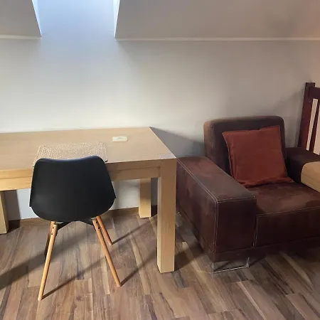 160m Piekny Stylowy Dwupoziomowy Dom غدينيا