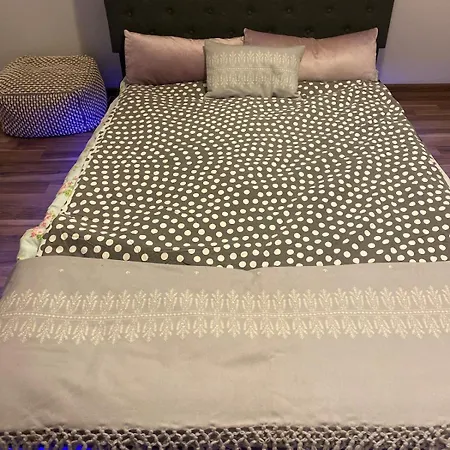 160m Piekny Stylowy Dwupoziomowy Dom *