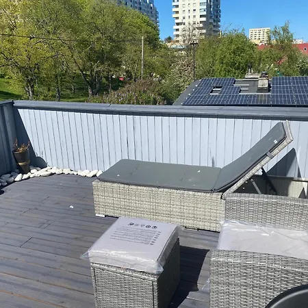 160m Piekny Stylowy Dwupoziomowy Dom غدينيا