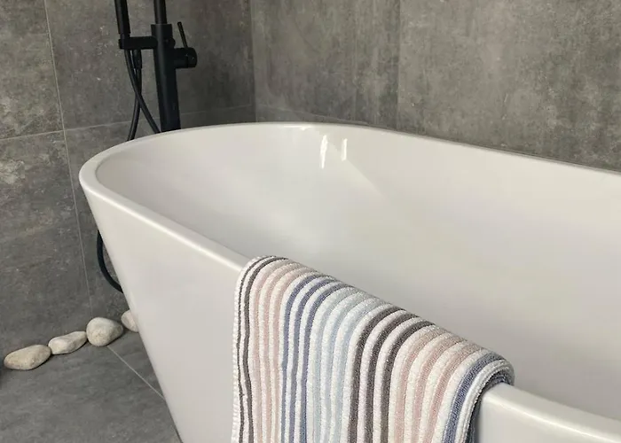 160m Piekny Stylowy Dwupoziomowy Dom Вілла *